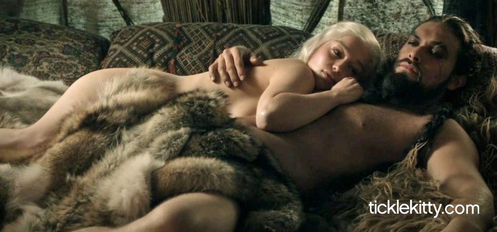 10 Game of Thrones Scenes so Hot Winter Won't Come But You Will